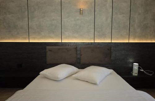 Vitomiricë Hotel | Hotel Antika