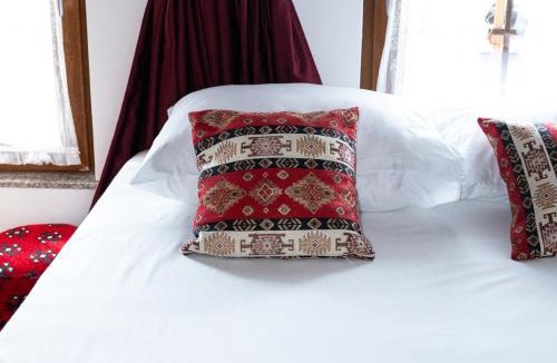 Mejë Hotel | Hotel Ari Old Town