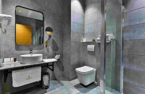 Radanovici Hotel | Hotel Boka