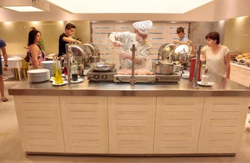 Petrovac Hotel | Hotel Castellastva