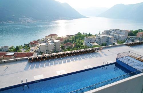 Dobrota Hotel | Hotel Credo