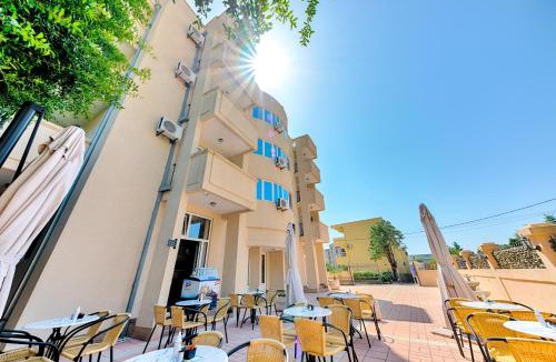 Canj Hotel | HOTEL DANA