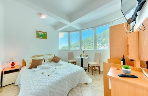 Canj Hotel | Hotel Dana