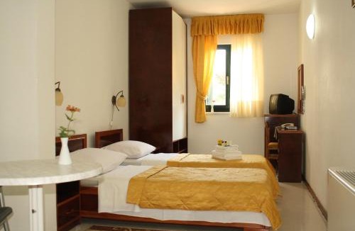 Petrovac Hotel | Hotel Danica