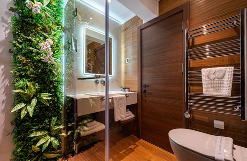 Virpazar Hotel | Hotel De Andros Virpazar