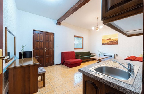 Podmaine Hotel | Hotel Dubrava