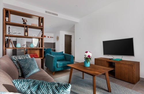 Petrovac Hotel | Hotel Eleven