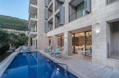 Petrovac Hotel | Hotel Eleven