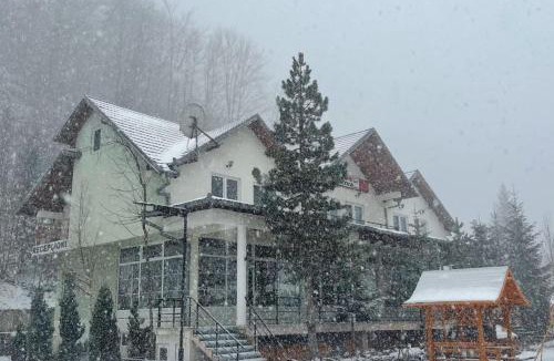 Pejë Hotel | Hotel Gryka