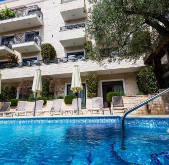 Petrovac Hotel | Hotel Harmony by Aycon