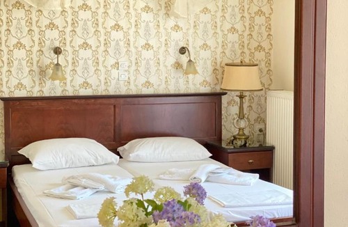 Chrisi Akti Apartment | Hotel Hera