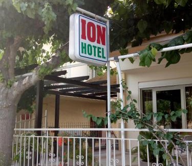 Kamena Vourla Hotel | Hotel Ion