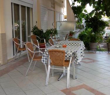 Kamena Vourla Hotel | Hotel Ion
