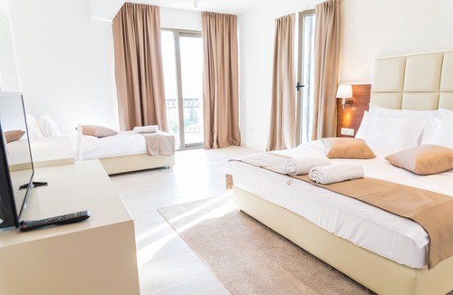 Maini Hotel | Hotel Kadmo by Aycon