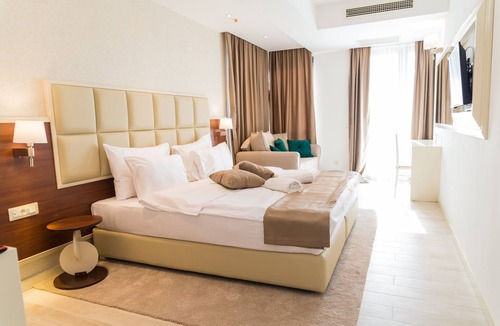 Maini Hotel | Hotel Kadmo by Aycon