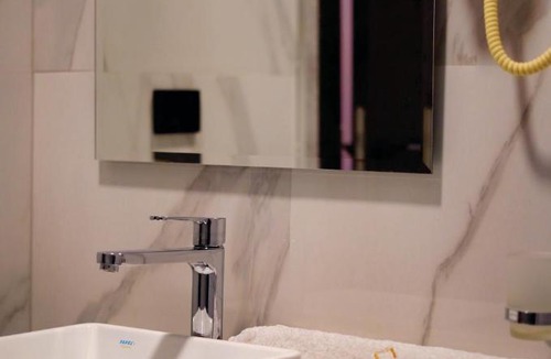 Zhur Hotel | Hotel Lakeside