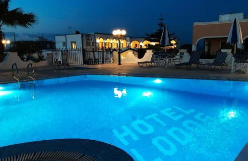 Fira Hotel | Hotel Lodos