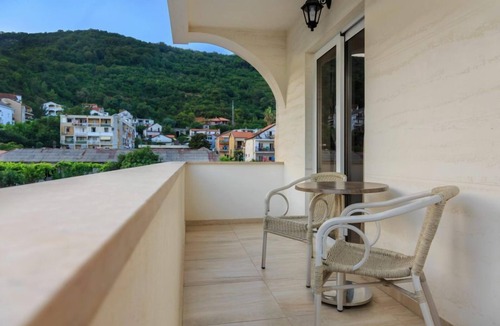 Meljine Hotel | Hotel Maksim