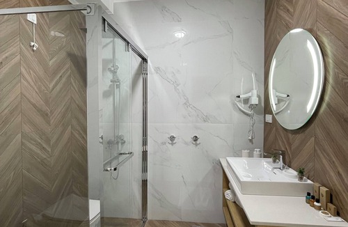 Gjerana Hotel | Hotel Maraj