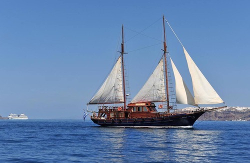 Akrotiri Hotel | Hotel Mathios Village