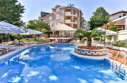 Lazi Hotel | Hotel Max Prestige