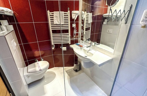 Petrovac Hotel | Hotel Palas