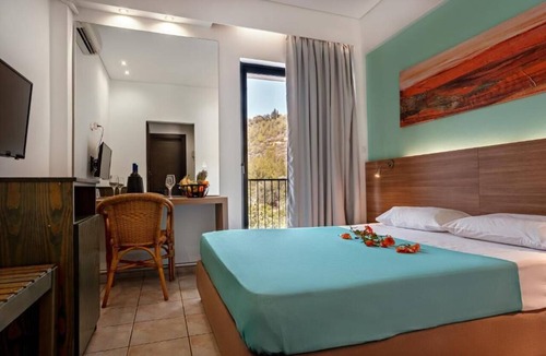 Poros Hotel | HOTEL PAVLOU