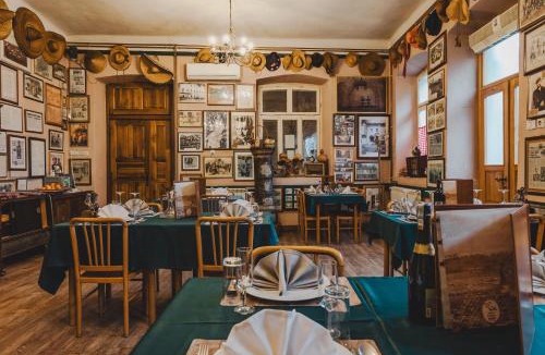 Virpazar Hotel | Hotel Pelikan