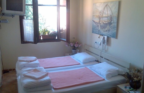Virpazar Hotel | Hotel Pelikan