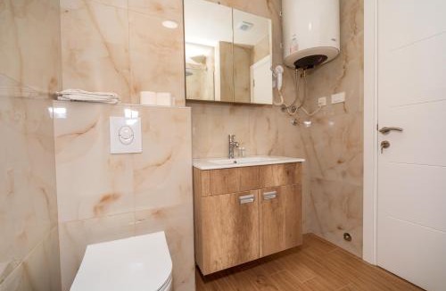 Zeljeznica Hotel | Hotel Pharos