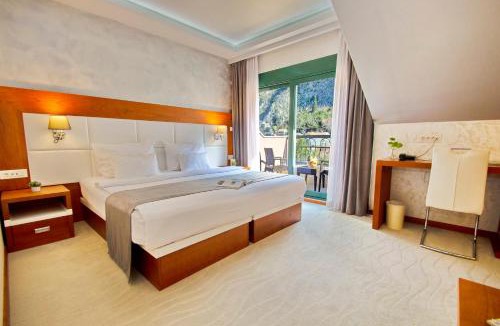 Skaljari Hotel | Hotel Porto In