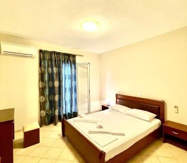 Sarakiniko Apartment | Hotel Sea