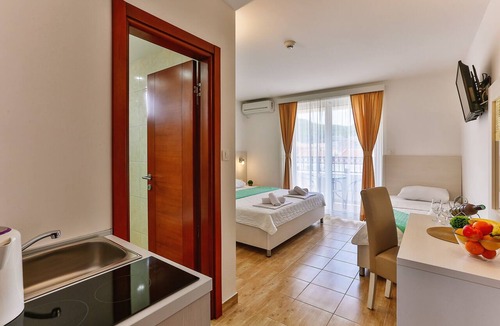 Maini Hotel | Hotel Skyprime