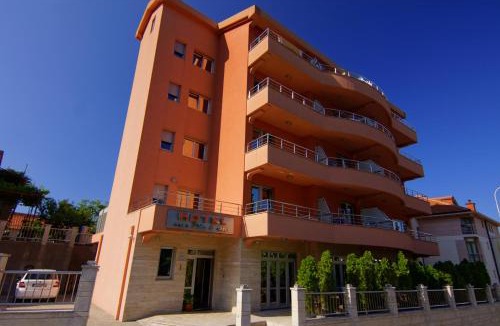 Becici Hotel | Hotel Stella di Mare