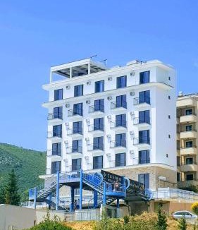 Becici House | Hotel Svarog
