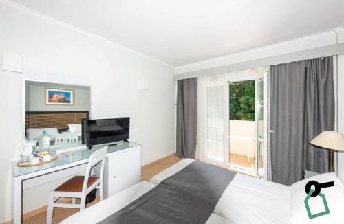 Kanoni Hotel | Hotiday Corfu Kanoni