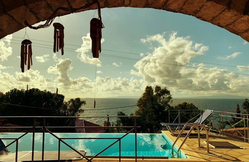 Lefktron House | House by the sea