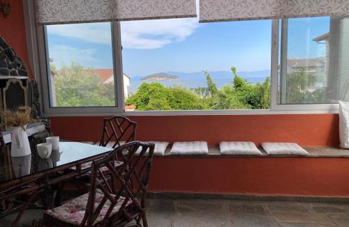 Nea Iraklitsa Apartment | House by the sea 2
