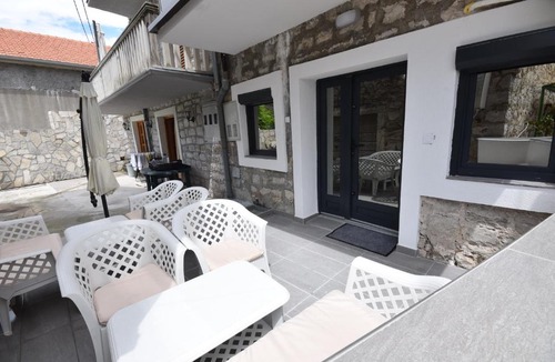 Lepetane House | House by The Sea