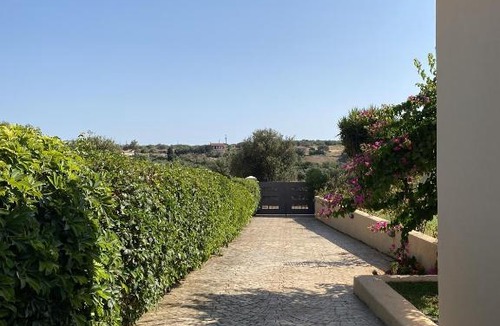 Peratata House | House with Garden in Peratata - 10' from City Center