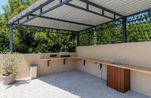 Ratisevina Apartment | House12 with pool
