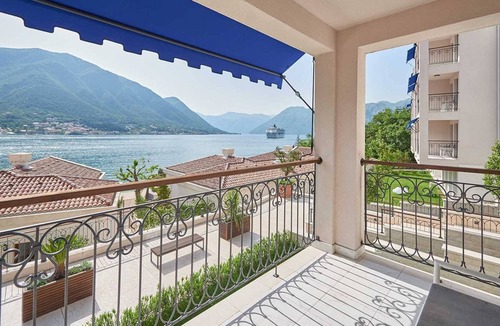 Dobrota Apartment | Huma Three Bedroom Family Penthouse with Sea View