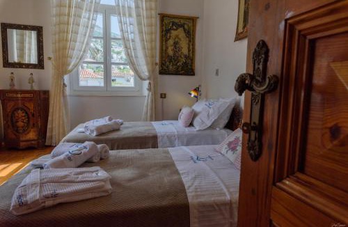 idhra Apartment | Hydra's Pearl - Gold Pearl, Luxury Mansion, No Steps, 120m from the port