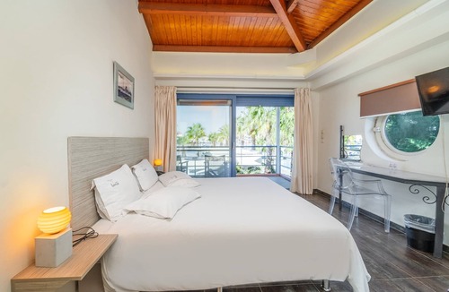 Lefkada Town Hotel | Ianos Hotel