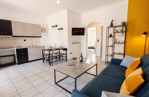 Perama Apartment | Icarus Apartment by Ionian Luxury