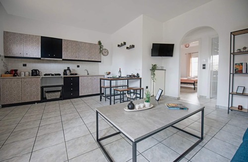 Perama Apartment | Icarus Apartment by Ionian Luxury