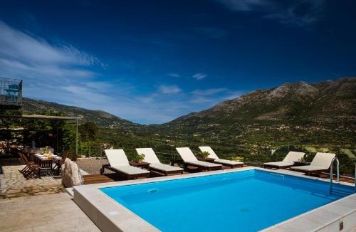 Agia Efimia Villa | Iconic Villas - Villa Rosa