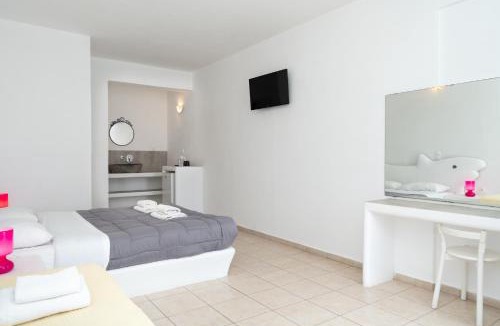 Perivolos Hotel | ILIADA-ODYSSEAS RESORT