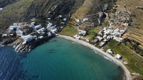 Exomvourgo Apartment | Infinity sea view rooms by tinosstay