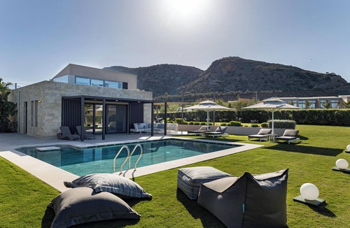 Katochori Villa | Iniada Villa II – Beachside Retreat by etouri